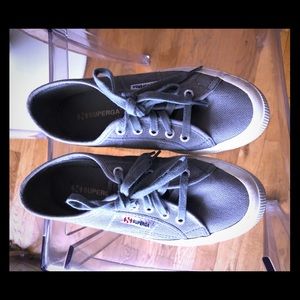 Superga canvas sneaker